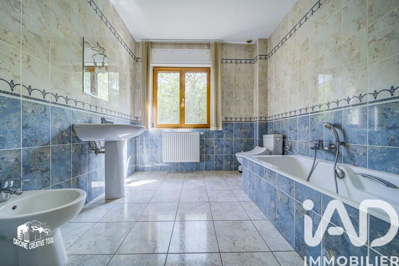 Appartement - 143 m² - 5 pièces