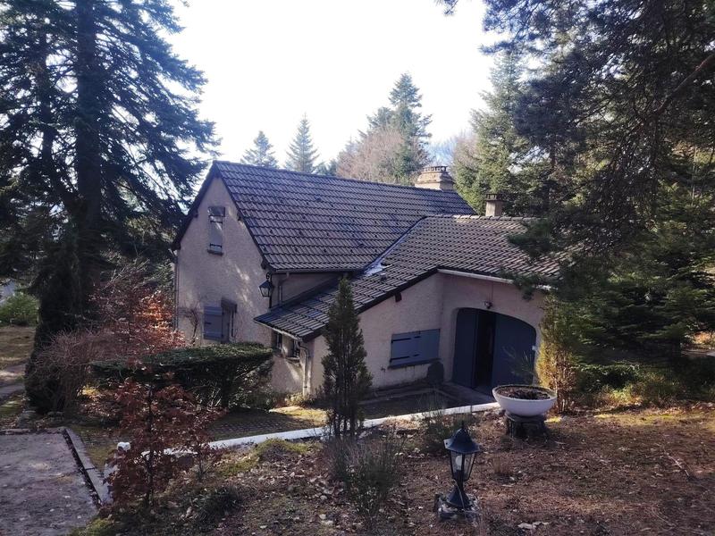 Maison - 98 m² - 4 pièces