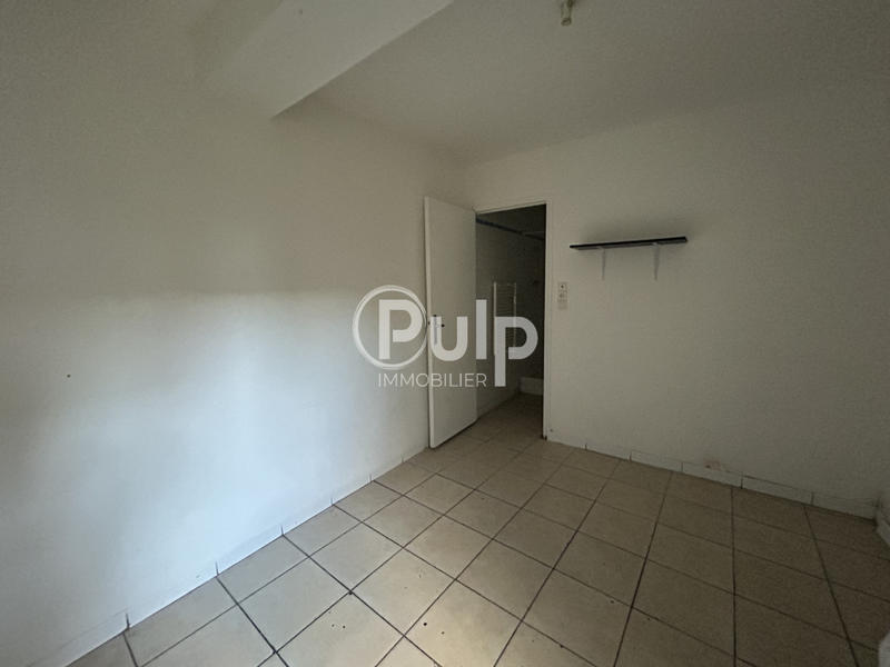 Immeuble - 199 m² - 12 pièces