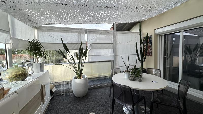 Appartement sur toit - 110 m² - 5 pièces