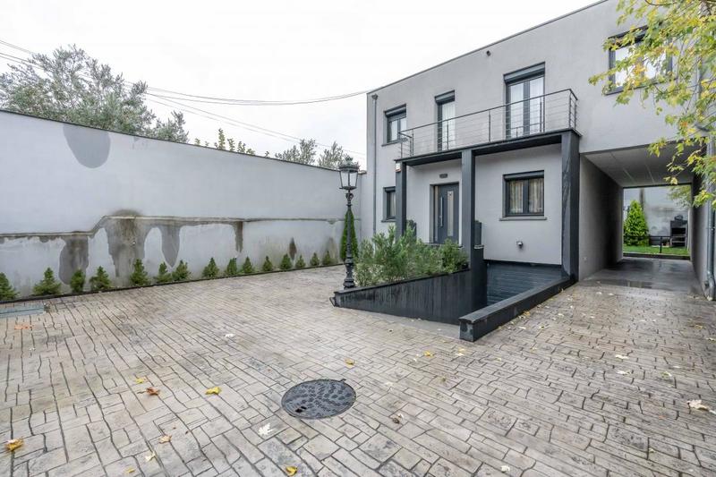 Maison - 148 m² - 6 pièces