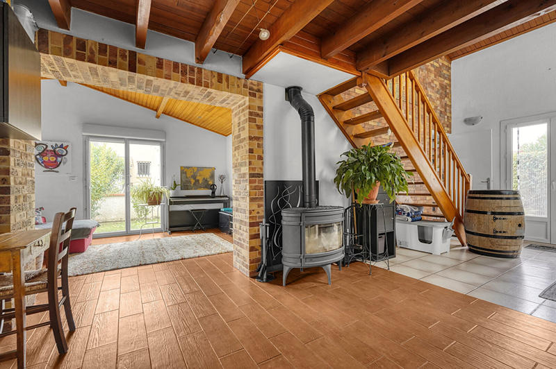 Maison - 180 m² - 6 pièces