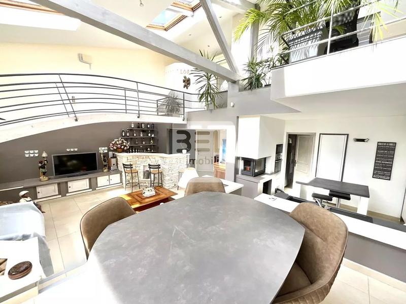 Maison - 105 m² - 4 pièces