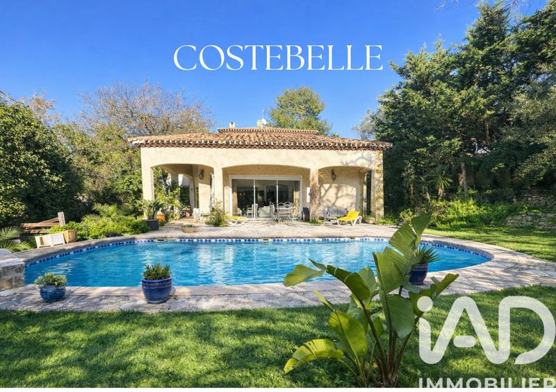 Maison - 290 m² - 9 pièces