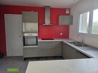 Maison - 97 m² - 5 pièces