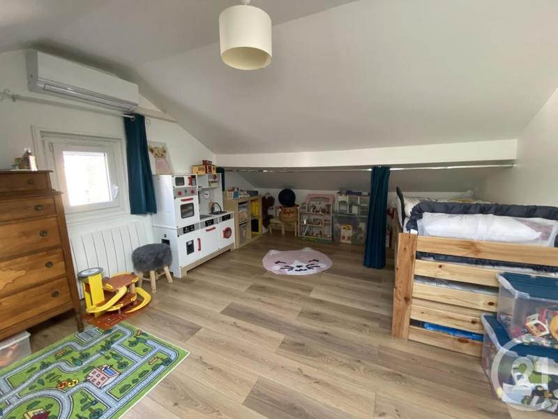 Pavillon - 100 m² - 5 pièces