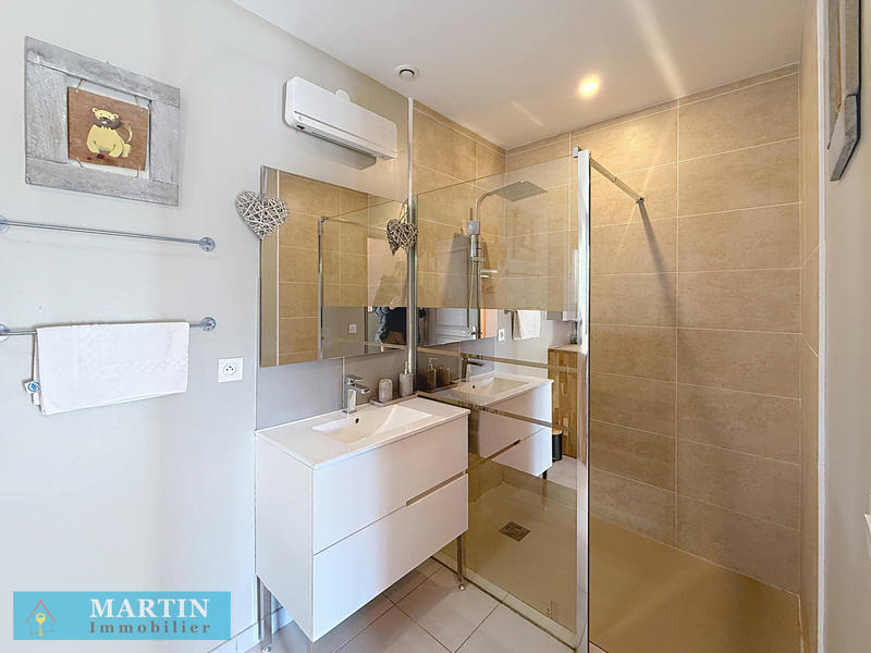 Villa - 250 m² - 10 pièces