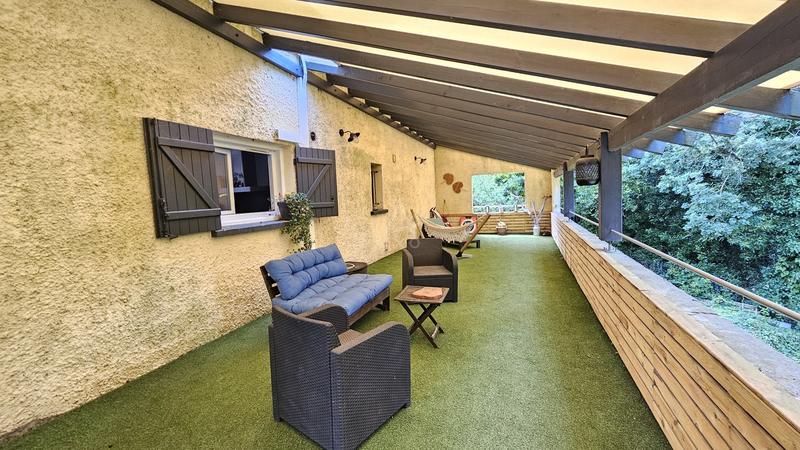 Maison - 188 m² - 7 pièces