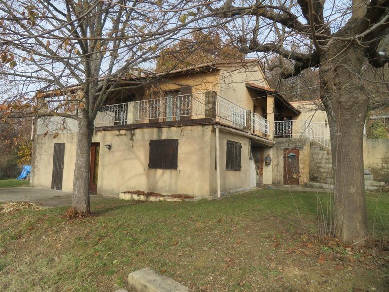 Maison - 110 m² - 6 pièces