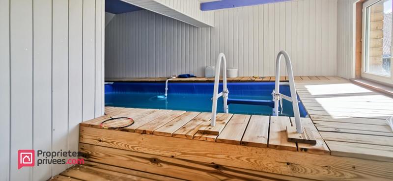 Maison - 227 m² - 9 pièces