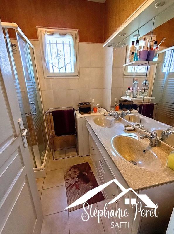 Maison - 155 m² - 8 pièces