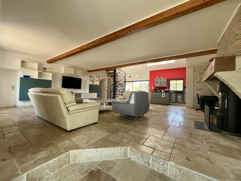 Maison - 190 m² - 6 pièces