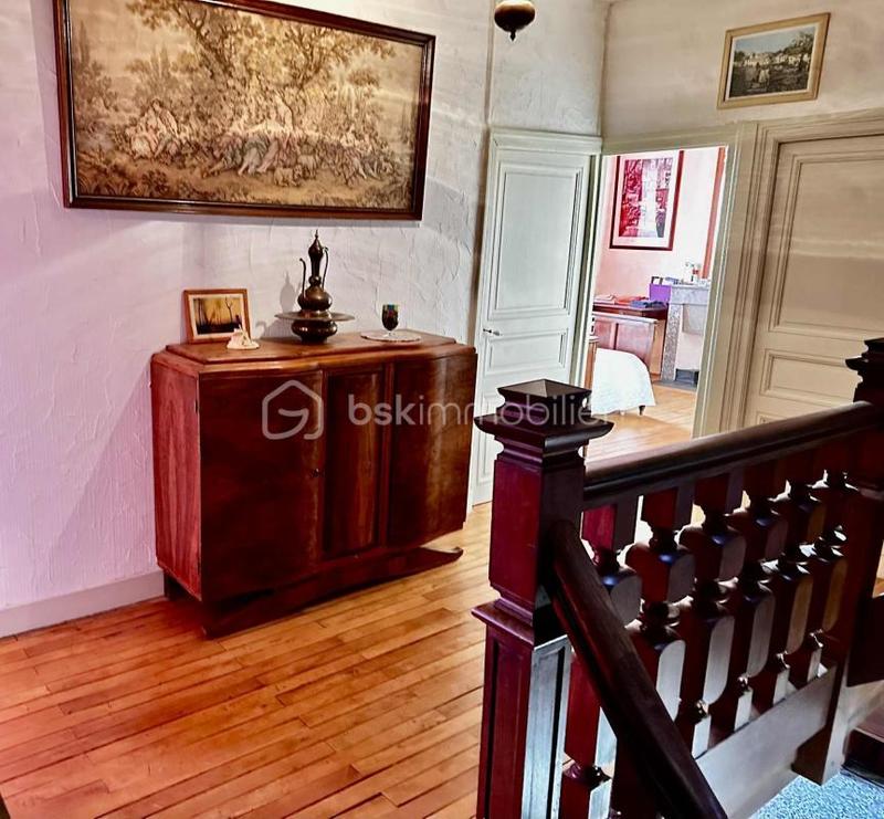 Maison ancienne - 290 m² - 8 pièces