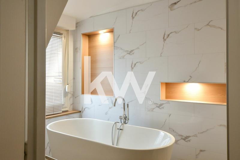 Appartement - 275 m² - 8 pièces