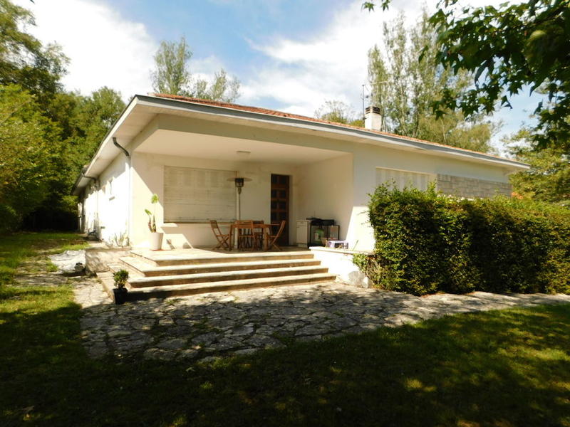 Villa - 263 m² - 11 pièces