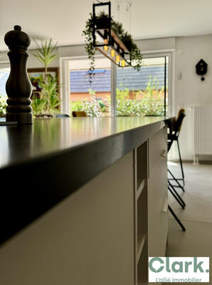 Appartement - 120 m² - 5 pièces