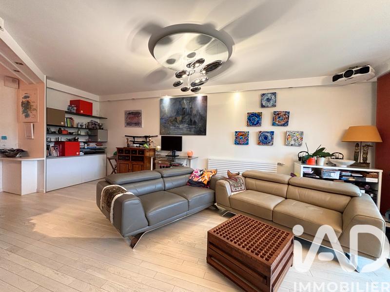 Appartement - 97 m² - 4 pièces