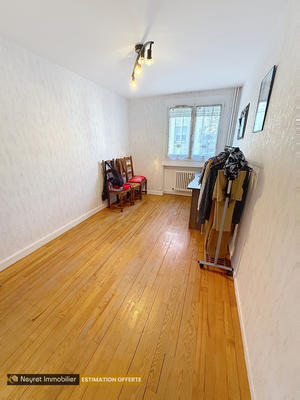 Appartement - 70 m² - 4 pièces