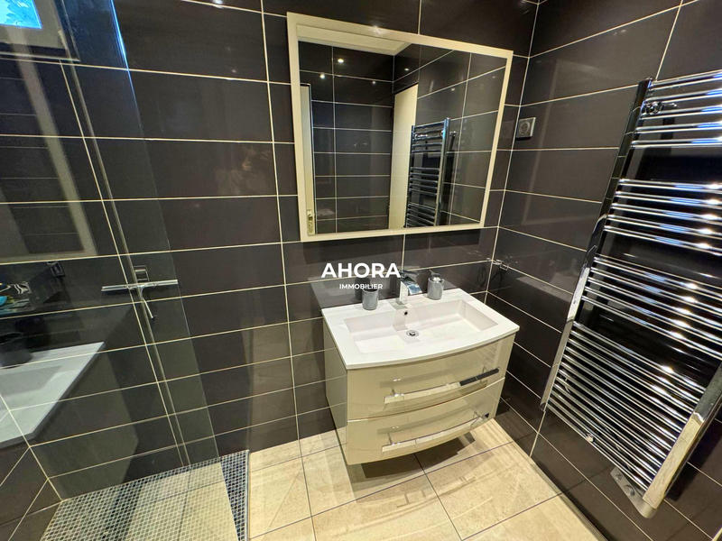 Appartement - 87 m² - 4 pièces