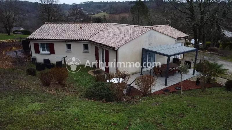 Maison - 96 m² - 4 pièces