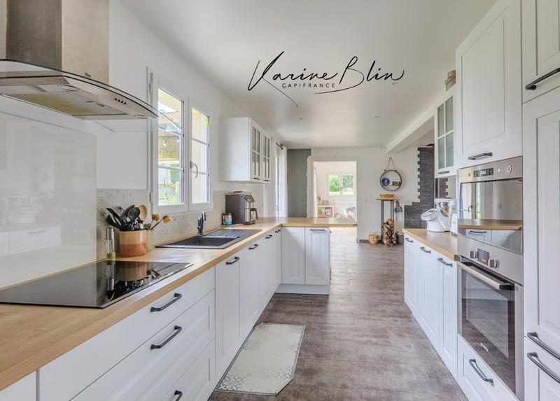 Maison - 148 m² - 8 pièces