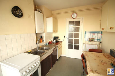 Appartement - 80 m² - 4 pièces