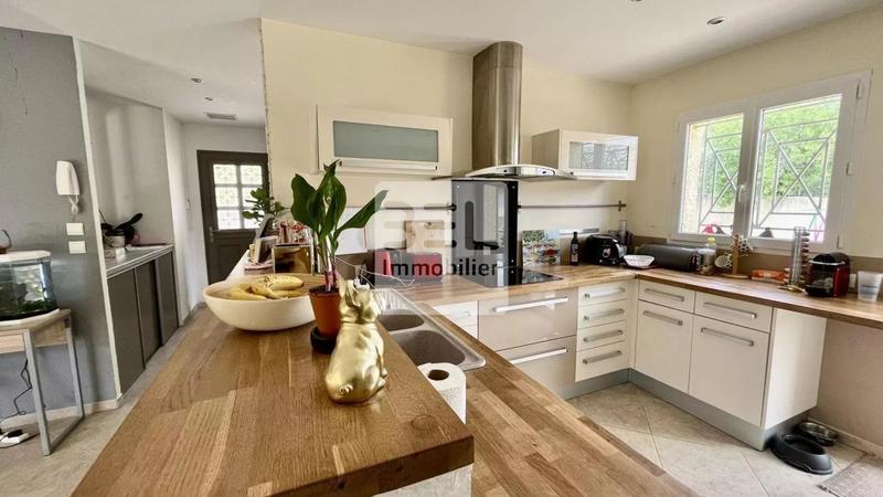 Villa - 135 m² - 6 pièces