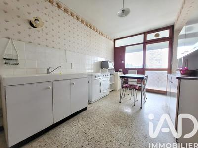 Appartement - 85 m² - 4 pièces