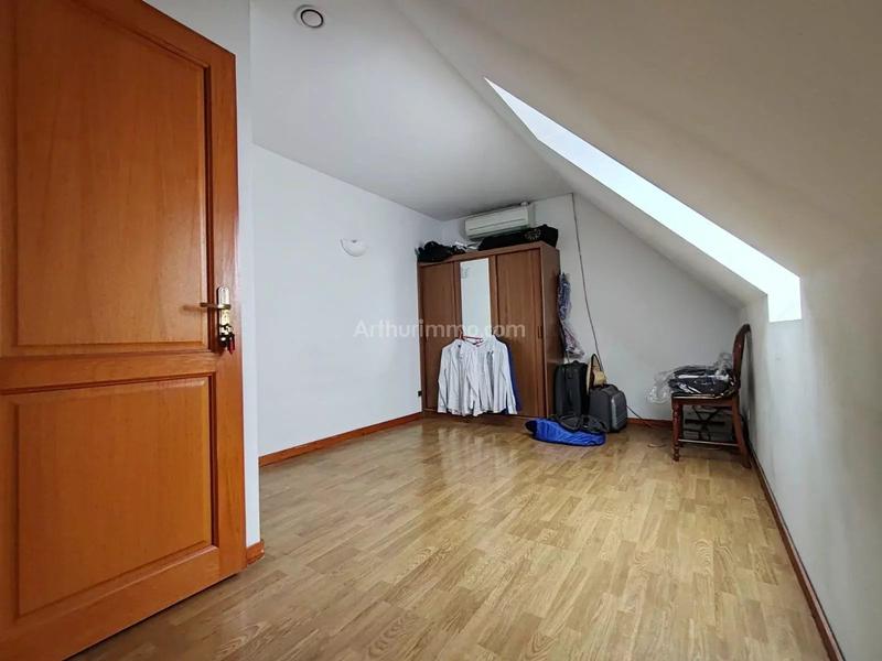 Maison - 121 m² - 7 pièces
