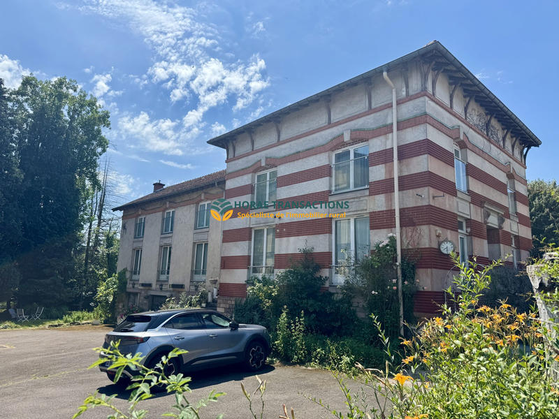 Maison - 468 m² - 10 pièces