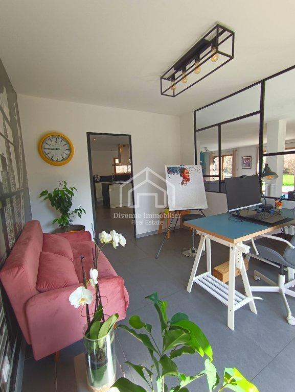 Villa - 236 m² - 5 pièces