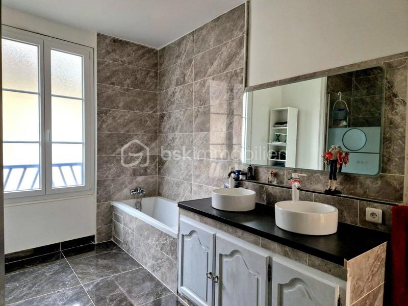 Maison - 118 m² - 5 pièces