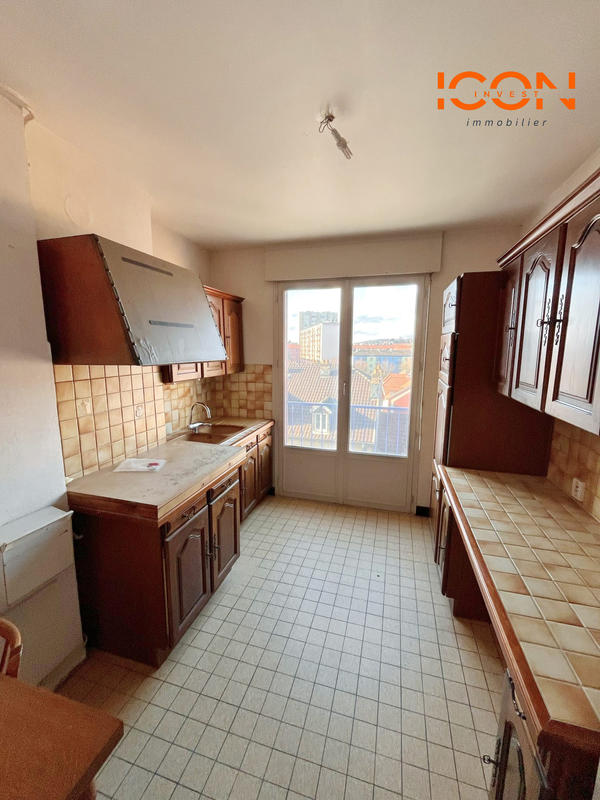 Appartement - 93 m² - 4 pièces