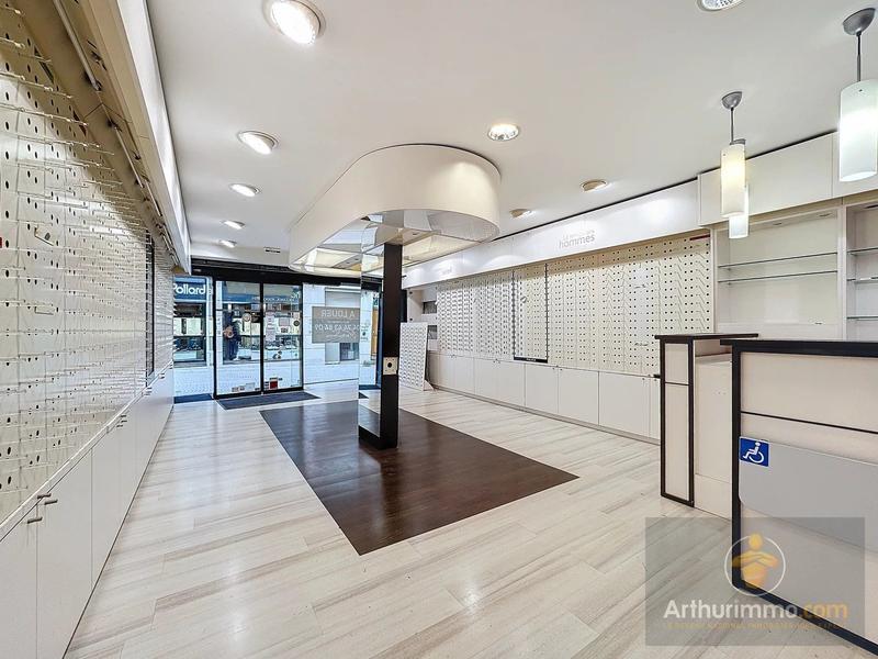 Bureau - 100 m² - 2 pièces