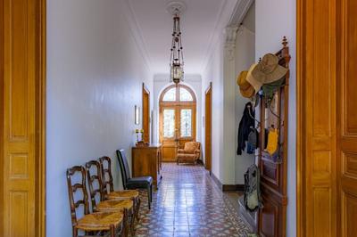 Maison - 230 m² - 8 pièces