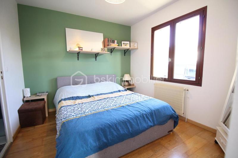 Maison - 95 m² - 5 pièces