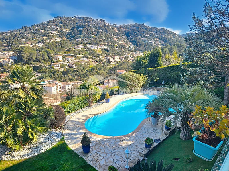 Villa - 276 m² - 8 pièces