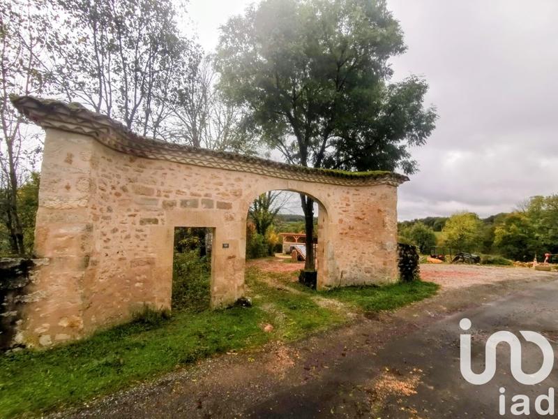 Maison - 210 m² - 8 pièces