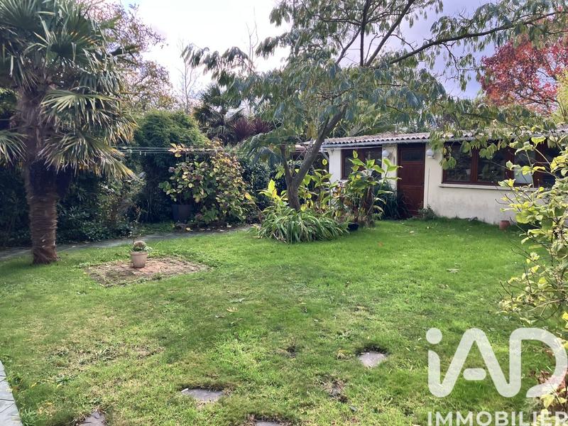 Maison - 99 m² - 6 pièces