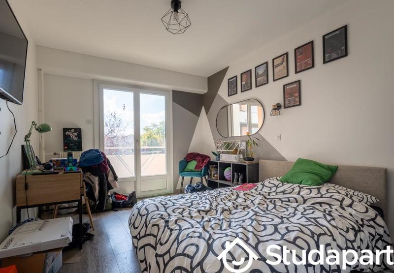 Chambre - 14 m² - 1 pièce