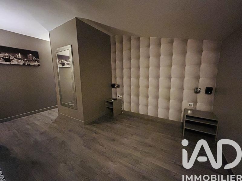 Maison - 186 m² - 6 pièces