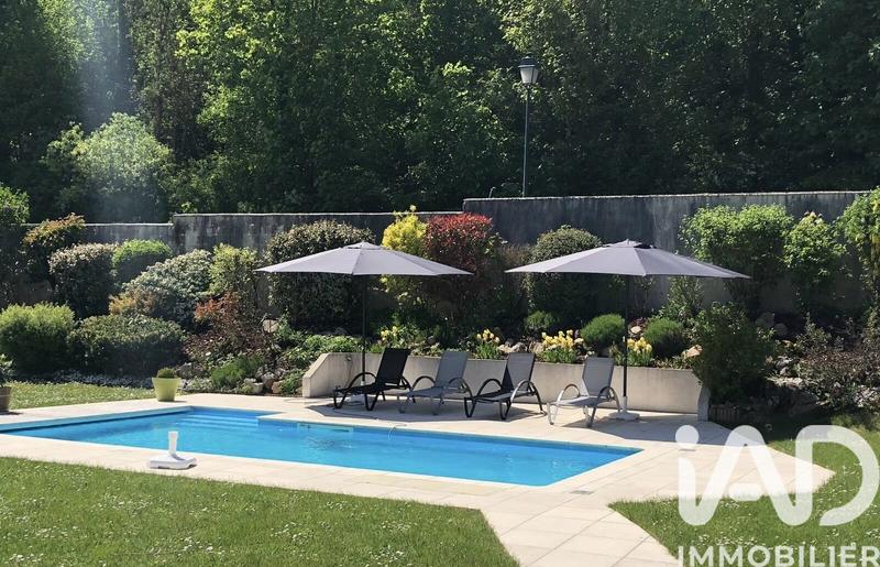 Maison - 290 m² - 7 pièces