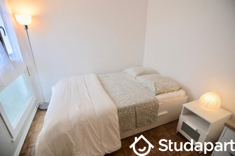 Chambre - 12 m² - 1 pièce