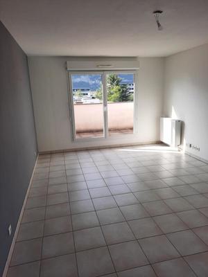 Appartement - 97 m² - 5 pièces