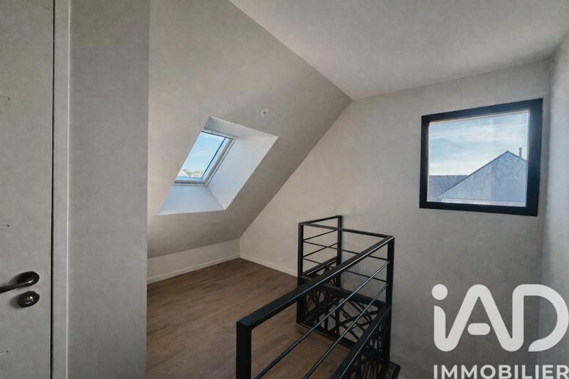 Maison - 140 m² - 5 pièces