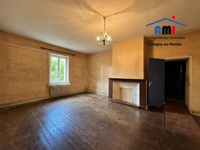 Maison - 215 m² - 9 pièces