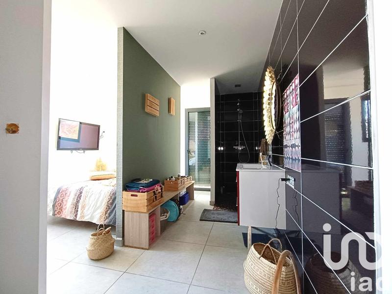 Maison - 230 m² - 7 pièces