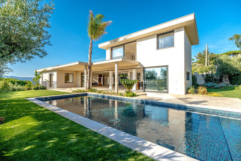 Villa - 350 m² - 6 pièces