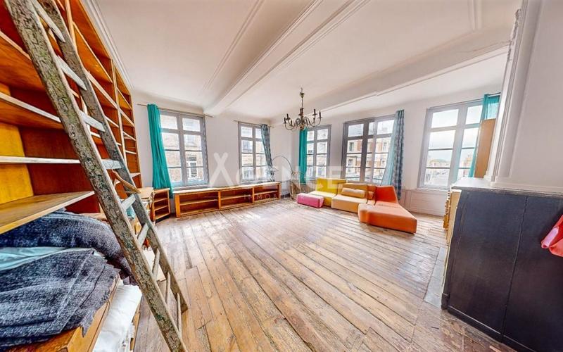 Maison - 294 m² - 7 pièces