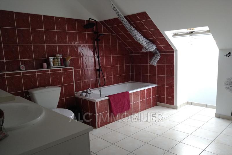 Maison - 176 m² - 9 pièces